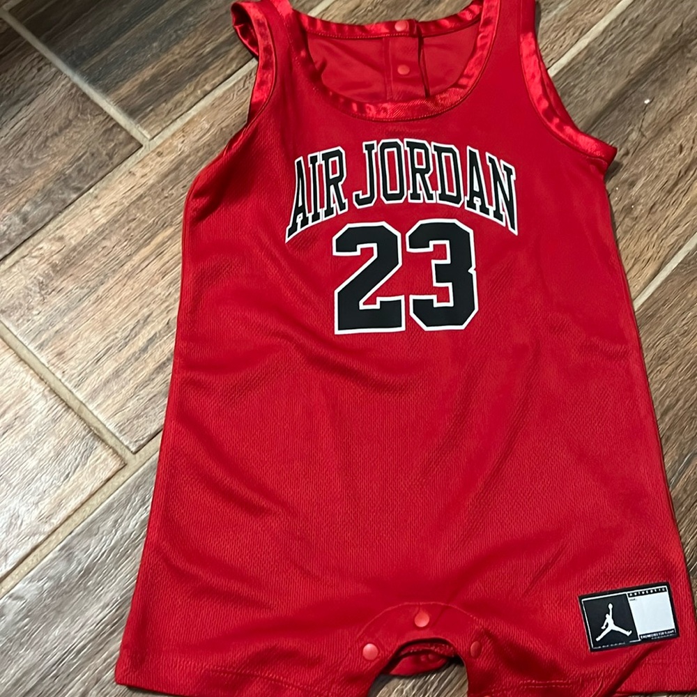 Boys air Jordan 24m